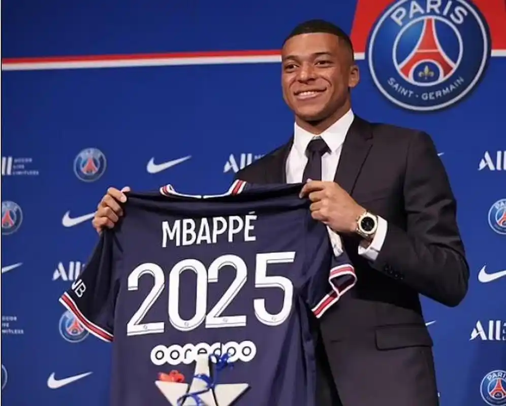 而裁判作为 而裁判作为